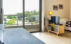 Estudio moderno no Campeche com piscina, perto da praia